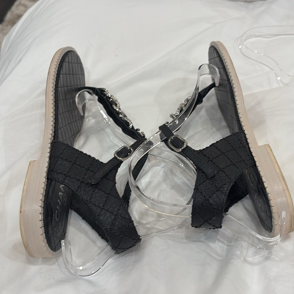 Chanel Black Thongs with Silver chain details - Picture 4 of 5